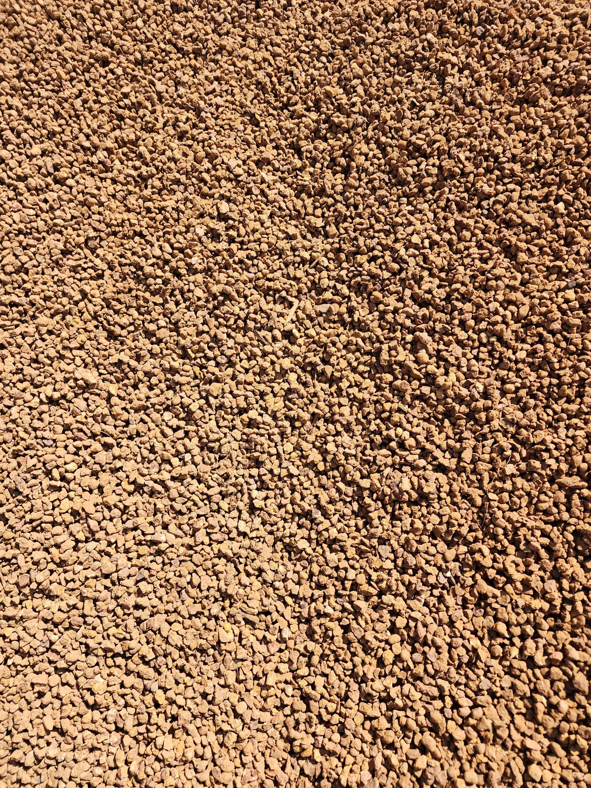 Premium Cracked Pea Gravel